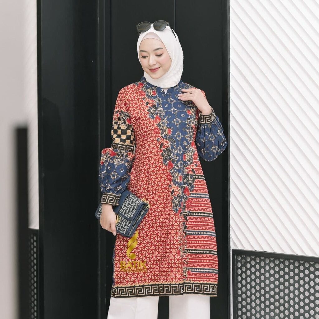 Batik Prabuseno - Anjar Tunik Batik Wanita Lengan Panjang