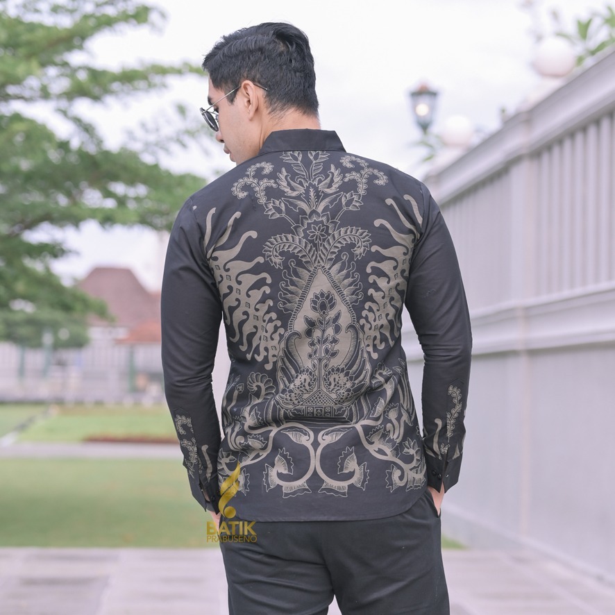Batik Prabuseno-KEMEJA BATIK SLIMFIT MOTIF GUNUNGAN