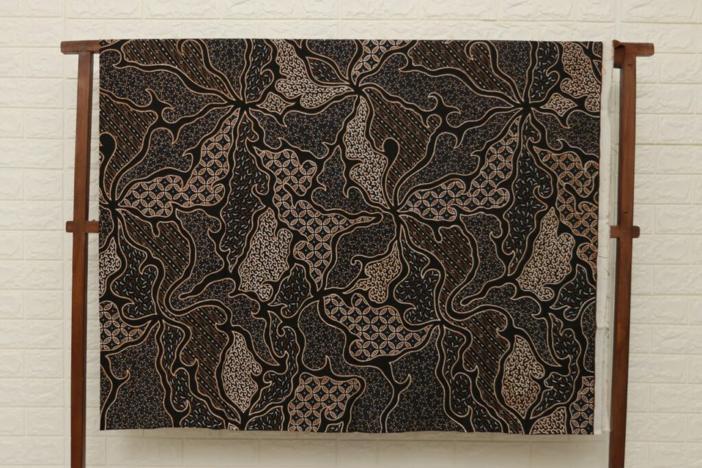 Apa Itu Batik Kontemporer Dan Bedanya Dengan Batik Motif Tradisional